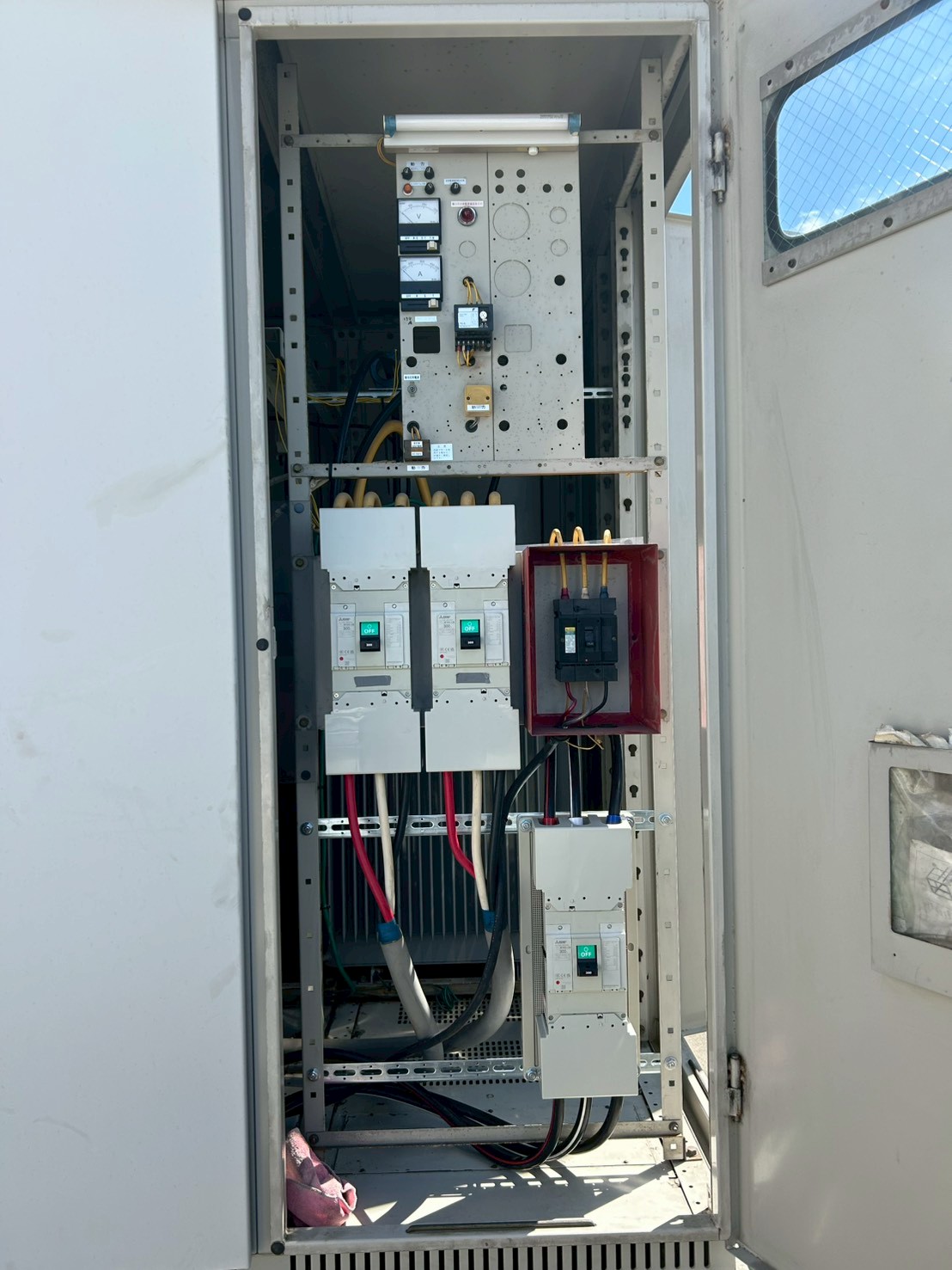 工場電気設備 - 有限会社荒井電気工事